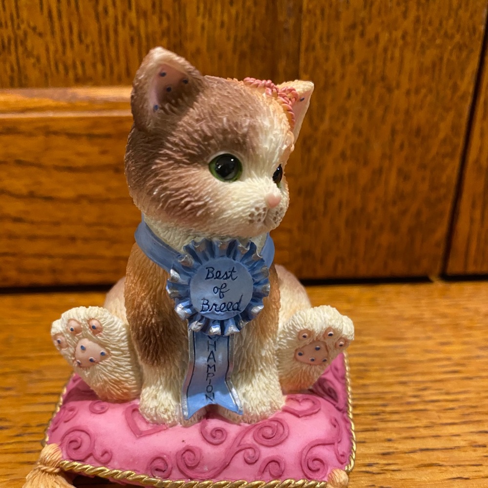 Calico Kittens “Blue Ribbon Friend”